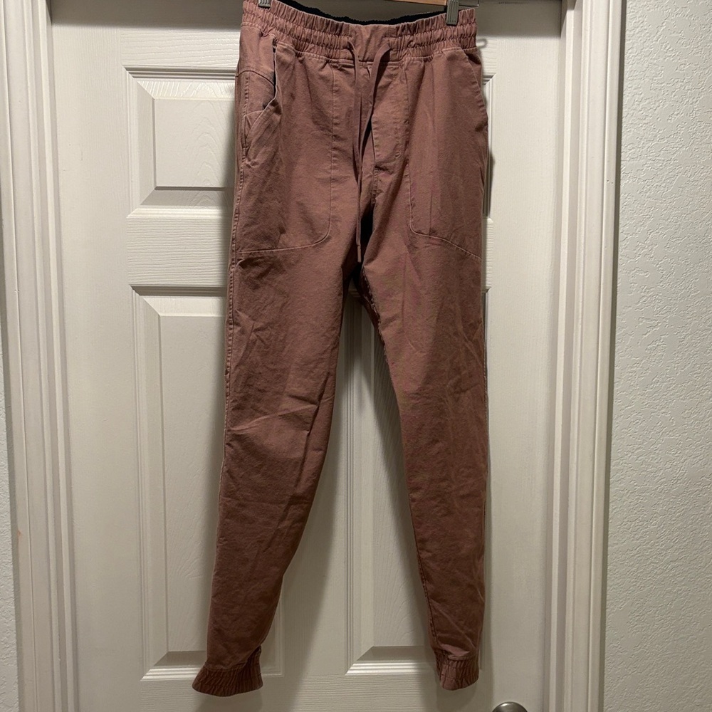 LULULEMON dusty pink Jogger Pants